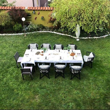 Lux Garden Home D Kumanovo Luaran gambar