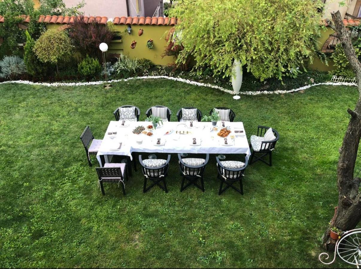 Lux Garden Home D Kumanovo Luaran gambar
